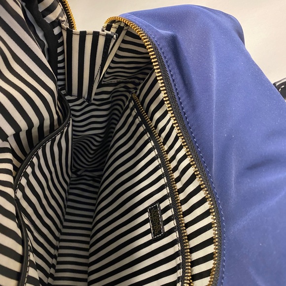 Backpack - Picture 4 of 6